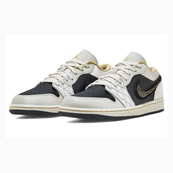 White / Black Men's Nike Low SE Sneakers Air Jordan 1 | JD-471PU