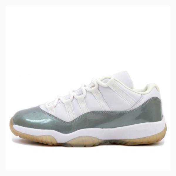 White / Silver Women\'s Nike Retro Low Metallic 2001 Sneakers Air Jordan 11 | JD-367GU